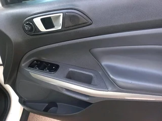 2018 FORD ECOSPORT 1.5 TDCI TITANIUM MANUAL TRANSMISSION WITH SERVICE BOOK