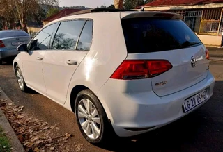 2016 VOLKSWAGEN GOLF 7 TSI 1.4 COMFORTLINE AUTOMATIC TRANSMISSION IN EXCELLENT CONDITION