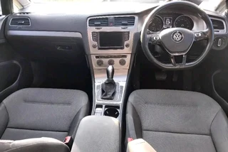 2016 VOLKSWAGEN GOLF 7 TSI 1.4 COMFORTLINE AUTOMATIC TRANSMISSION IN EXCELLENT CONDITION