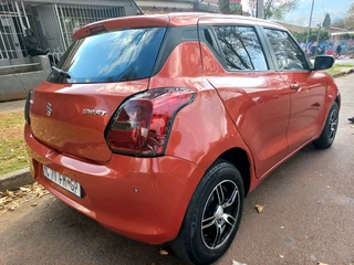 2022 SUZUKI SWIFT 1.2 MANUAL TRANSMISSION IN EXCELLENT CONDITION