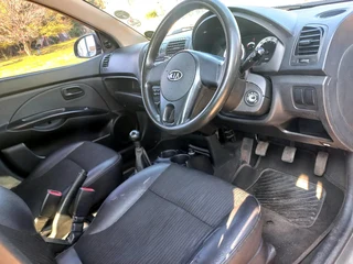 2011 KIA PICANTO 1.0 MANUAL TRANSMISSION IN EXCELLENT CONDITION
