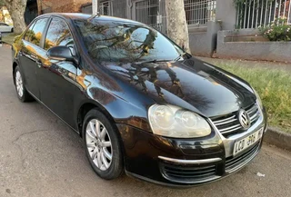 2010 VOLKSWAGEN JETTA 5 MANUAL TRANSMISSION IN EXCELLENT CONDITION