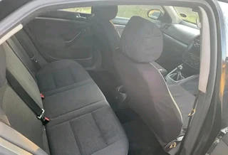 2010 VOLKSWAGEN JETTA 5 MANUAL TRANSMISSION IN EXCELLENT CONDITION