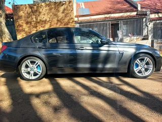 2015 Bmw 320d F30 Automatic Transmission With Sun Roof And Reverse Sensors
