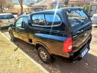 2010 CHEVROLET CORSA UTILITY BAKKIE 1.4 WITH CANOPY IN EXCELLENT CONDITION