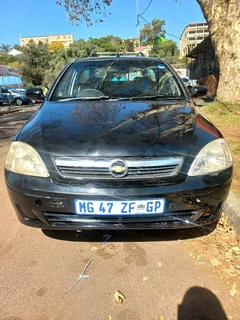 2010 CHEVROLET CORSA UTILITY BAKKIE 1.4 WITH CANOPY IN EXCELLENT CONDITION
