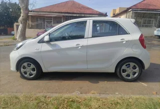 2016 KIA PICANTO 1.0 MANUAL TRANSMISSION IN EXCELLENT CONDITION