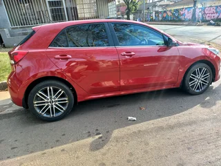 2017 KIA RIO 1.4 TEC MANUAL TRANSMISSION WITH FULL SERVICE HISTORY