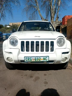 2003 Jeep Cherokee 2.7 Petrol 4x4 Automatic Transmission With Leather Seats And Spare Keys
