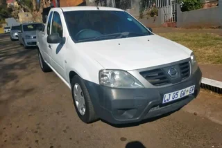 2016 NISSAN NP200 BAKKIE 1.6 IN EXCELLENT CONDITION WITH AIRCON AND SPARE KEYS