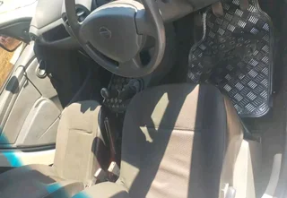 2016 NISSAN NP200 BAKKIE 1.6 IN EXCELLENT CONDITION WITH AIRCON AND SPARE KEYS