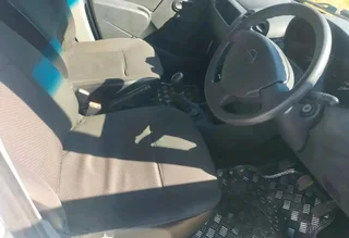 2016 NISSAN NP200 BAKKIE 1.6 IN EXCELLENT CONDITION WITH AIRCON AND SPARE KEYS