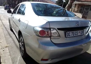 2014 TOYOTA COROLLA QUEST 1.6 MANUAL TRANSMISSION IN EXCELLENT CONDITION