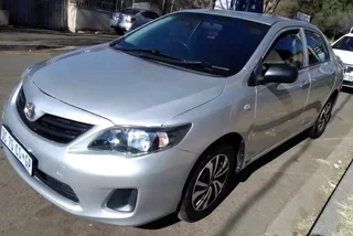 2014 TOYOTA COROLLA QUEST 1.6 MANUAL TRANSMISSION IN EXCELLENT CONDITION