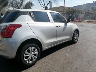 2023 SUZUKI SWIFT 1.2 MANUAL TRANSMISSION IN EXCELLENT CONDITION
