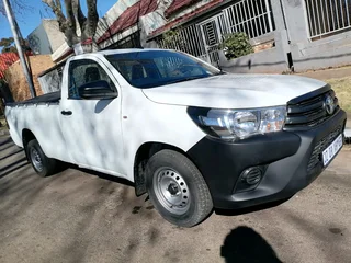 2021 TOYOTA HILUX SINGLE CAB 2.0 VVTI LOW RIDER IN EXCELLENT CONDITION