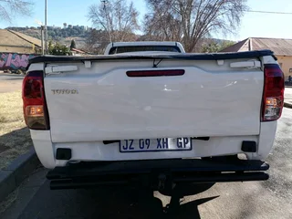 2021 TOYOTA HILUX SINGLE CAB 2.0 VVTI LOW RIDER IN EXCELLENT CONDITION