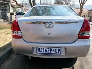 2014 TOYOTA ETIOS SEDAN 1.5 MANUAL TRANSMISSION IN EXCELLENT CONDITION