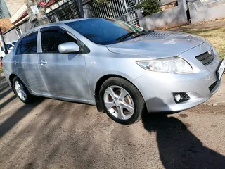 2010 TOYOTA COROLLA PROFESSIONAL 1.3 MANUAL TRANSMISSION WITH SPARE KEYS IN EXCELLENT CONDITION