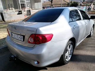 2010 TOYOTA COROLLA PROFESSIONAL 1.3 MANUAL TRANSMISSION WITH SPARE KEYS IN EXCELLENT CONDITION