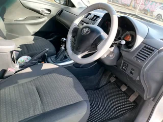 2010 TOYOTA COROLLA PROFESSIONAL 1.3 MANUAL TRANSMISSION WITH SPARE KEYS IN EXCELLENT CONDITION