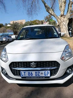 2024 SUZUKI SWIFT 1.2 MANUAL TRANSMISSION WITH FULL SERVICE HISTORY