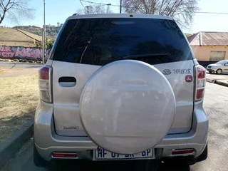 2010 DAIHATSU TERIOS 1.5 MANUAL TRANSMISSION IN EXCELLENT CONDITION