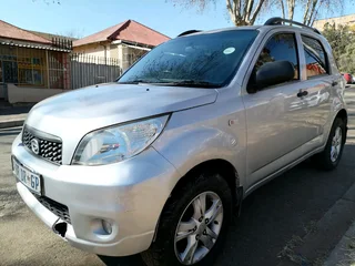 2010 DAIHATSU TERIOS 1.5 MANUAL TRANSMISSION IN EXCELLENT CONDITION