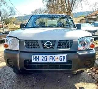 2017 Nissan Np300 Single Cab 2.0 Petrol Manual Transmission In Excellent Condition