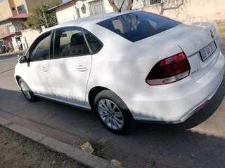 2021 VOLKSWAGEN POLO 6 SEDAN 1.4 COMFORTLINE WITH REVERSE SENSORS