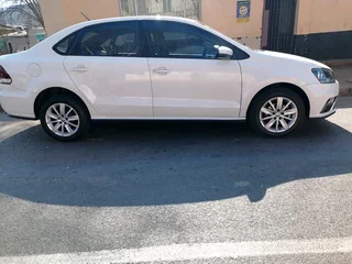 2021 VOLKSWAGEN POLO 6 SEDAN 1.4 COMFORTLINE WITH REVERSE SENSORS