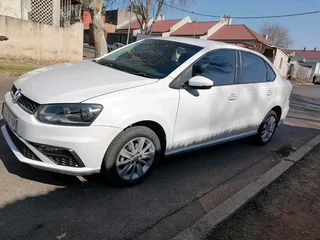 2021 VOLKSWAGEN POLO 6 SEDAN 1.4 COMFORTLINE WITH REVERSE SENSORS