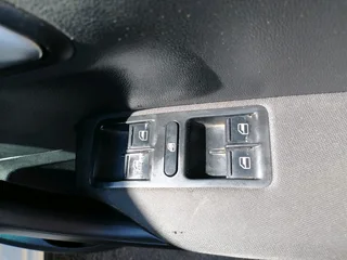 2021 VOLKSWAGEN POLO 6 SEDAN 1.4 COMFORTLINE WITH REVERSE SENSORS