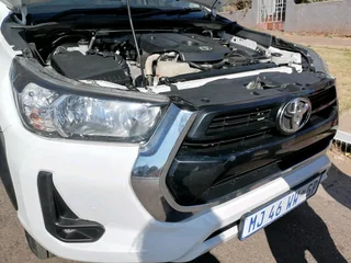 2022 TOYOTA HILUX DOUBLE CAB 2.4 GD6 4X4 MANUAL TRANSMISSION WITH SERVICE BOOK