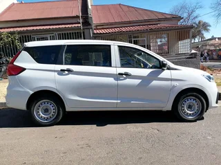 2024 SUZUKI ERTIGA 1.5 GA MANUAL TRANSMISSION IN EXCELLENT CONDITION