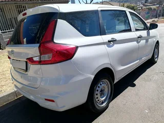2024 SUZUKI ERTIGA 1.5 GA MANUAL TRANSMISSION IN EXCELLENT CONDITION