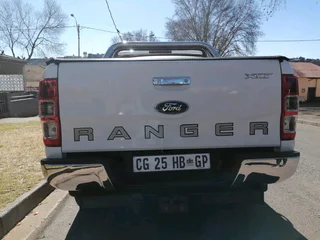 2013 FORD RANGER DOUBLE CAB 3.2 XLT DOUBLE CAB AUTOMATIC TRANSMISSION IN EXCELLENT CONDITION