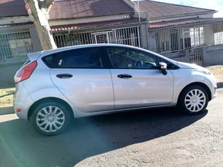 2017 FORD FIESTA 1.0 ECOBOOST AUTOMATIC TRANSMISSION IN EXCELLENT CONDITION