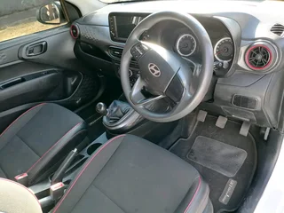 2023 HYUNDAI I10 GRAND 1.0 MANUAL TRANSMISSION WITH REVERSE CAMERA AND SENSORS