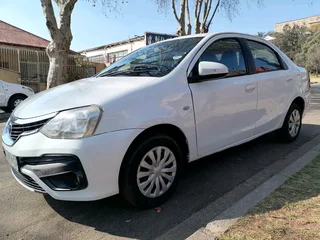 2015 TOYOTA ETIOS SEDAN 1.5 SPRINT MANUAL TRANSMISSION IN EXCELLENT CONDITION