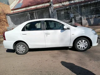 2015 TOYOTA ETIOS SEDAN 1.5 SPRINT MANUAL TRANSMISSION IN EXCELLENT CONDITION