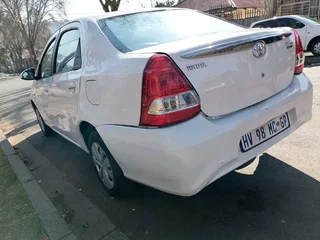 2015 TOYOTA ETIOS SEDAN 1.5 SPRINT MANUAL TRANSMISSION IN EXCELLENT CONDITION