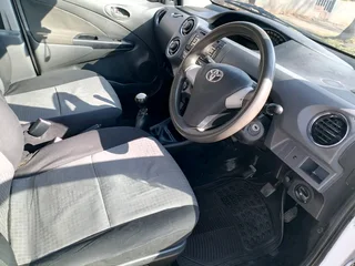2015 TOYOTA ETIOS SEDAN 1.5 SPRINT MANUAL TRANSMISSION IN EXCELLENT CONDITION