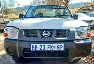 2017 Nissan Np300 Hardbody Single Cab 2.0 Petrol Manual Transmission In Excellent Condition