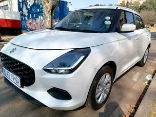 2025 SUZUKI SWIFT 1.2 MANUAL TRANSMISSION WITH SERVICE BOOK