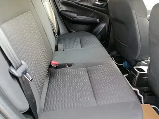 2025 SUZUKI SWIFT 1.2 MANUAL TRANSMISSION WITH SERVICE BOOK