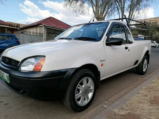 2006 FORD BANTAM 1.3 MANUAL TRANSMISSION WITH LEATHER SEATS