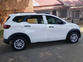 2022 Renault Triber 1.0 Manual Transmission In Excellent Condition