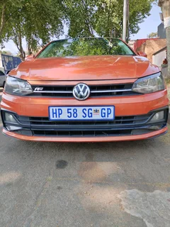 2018 Volkswagen Polo 8 Tsi 1.0 R Line Manual Transmission In Excellent Condition With Sun Roof