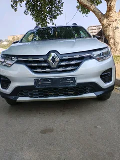 2023 RENAULT TRIBER 1.0 MANUAL TRANSMISSION IN EXCELLENT CONDITION WITH SERVICE BOOK AND SENSORS